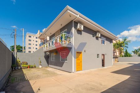 4_photo/94dce5416b.dabf6d33826e301d-ATLAS-ed523a3a-954e-43be-a9a3-81e9281fa6ea.jpg de casa à venda com 3 quartos, 140m² em Cajuru, Curitiba