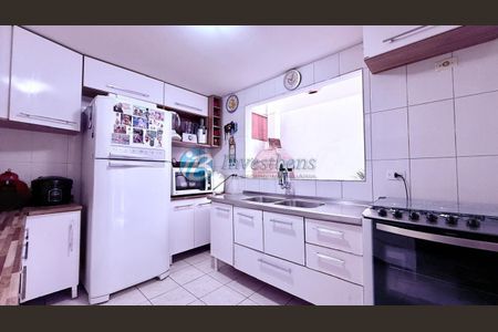 12_photo/94dce54327.42fc04046762a4be-ATLAS-33689620-059b-4018-bc43-e98fdf2f63f1.jpg de casa à venda com 3 quartos, 81m² em Cajuru, Curitiba