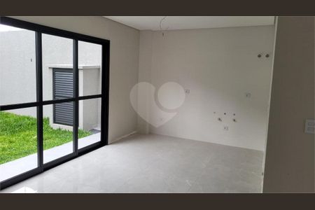 3_photo/94dce54413.7cbbe95ff97114dd-ATLAS-4fa46eb8-b3f7-4e7e-b355-ee6f35a53cbf.jpg de casa à venda com 3 quartos, 127m² em Cajuru, Curitiba