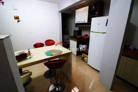 4_photo/94dce54453.30b4a199a18390b1-ATLAS-104b52ed-b692-4e84-9812-09fe8d1b7ddd.jpg de casa à venda com 3 quartos, 60m² em Cajuru, Curitiba