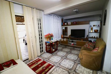 10_photo/94dce54453.30b4a199a18390b1-ATLAS-3dd02413-d9bb-4c87-b469-ded4e095065f.jpg de casa à venda com 3 quartos, 60m² em Cajuru, Curitiba