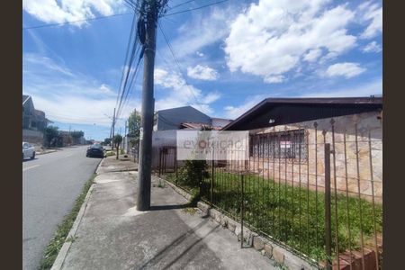 8_photo/94dce544a7.f469cfda097b0aa9-ATLAS-09de150d-4e3d-42c8-9f16-ca1f94740ed4.jpg de casa à venda com 3 quartos, 130m² em Cajuru, Curitiba