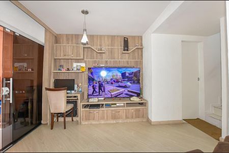 4_photo/94dce54503.fd236dc02c8d2ad3-ATLAS-c546433b-1e07-42db-95ad-ca2f229b4b0b.jpg de casa à venda com 3 quartos, 89m² em Cajuru, Curitiba