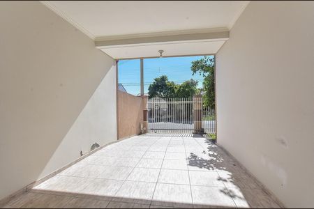 9_photo/94dce5452d.8f5ce8b8b0cbac37-ATLAS-38e62ecf-7d65-4d64-83c4-30617b2f1f1b.jpg de casa à venda com 3 quartos, 180m² em Cajuru, Curitiba