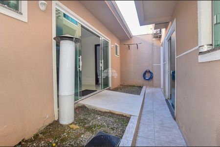 9_photo/94dce5452d.8f5ce8b8b0cbac37-ATLAS-81bf6e38-3584-4a9d-87bc-7647ba0edcb7.jpg de casa à venda com 3 quartos, 180m² em Cajuru, Curitiba