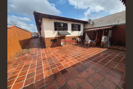 6_photo/94dce54563.a5b61410c387fb0a-ATLAS-3c834b2d-7e21-405c-b8fa-3ee97409ab79.jpg de casa à venda com 3 quartos, 215m² em Cajuru, Curitiba