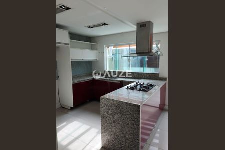 5_photo/94dce545e5.2da9a3977443d341-ATLAS-fb9fba6d-402d-4c62-bd81-d2f440b2244c.jpg de casa à venda com 3 quartos, 179m² em Cajuru, Curitiba