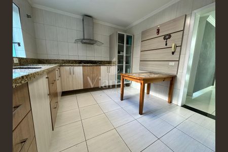 2_photo/94dce545f1.5da1ff5b58188adb-ATLAS-1d1fdc9f-1542-4fa4-b3fc-e7d2b421e669.jpg de casa à venda com 4 quartos, 179m² em Cajuru, Curitiba