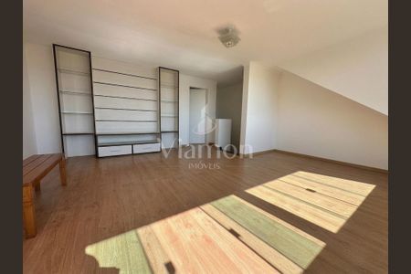 5_photo/94dce545f1.5da1ff5b58188adb-ATLAS-3f625422-db4c-4e15-b4c2-3dc3539a584e.jpg de casa à venda com 4 quartos, 179m² em Cajuru, Curitiba