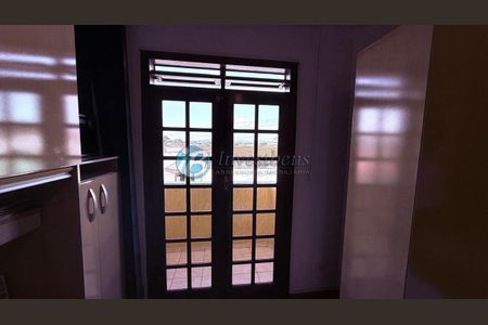 8_photo/94dce546a1.589b6d9b0b411b9f-ATLAS-24ee9b53-0293-4da2-8c74-b8e0d51ce6bc.jpg de casa à venda com 3 quartos, 134m² em Cajuru, Curitiba