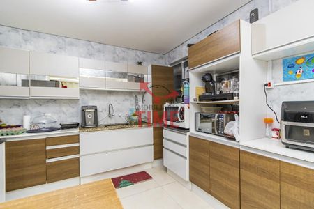 25_photo/94dce546cb.88bcf4b6a2dca9e7-ATLAS-9a512cf9-4a02-4f53-ae88-a6f4071567a2.jpg de casa à venda com 4 quartos, 125m² em Cajuru, Curitiba