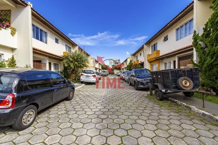 43_photo/94dce546cb.88bcf4b6a2dca9e7-ATLAS-cc9eb1e7-5909-4a4a-9c35-ceb486910ae8.jpg de casa à venda com 4 quartos, 125m² em Cajuru, Curitiba