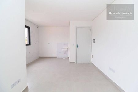 5_photo/94dce546cd.b00d8bef7b78bd19-ATLAS-c4961e4e-ad90-4276-9712-6245d66a26be.jpg de apartamento à venda com 1 quarto, 32m² em Cajuru, Curitiba