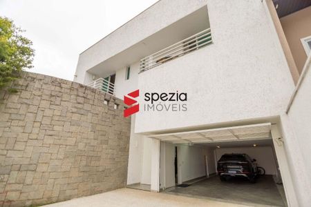 4_photo/94dce547c9.a51cd69f6de10383-ATLAS-22ff06d3-aaa2-4d03-b7fa-e2b17b086344.jpg de casa à venda com 5 quartos, 489m² em Jardim das Américas, Curitiba