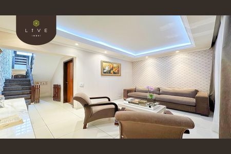 3_photo/94dce5480b.3bbff66cc2ca2df2-ATLAS-3c49f1e3-e588-4f33-bc32-203086ae441e.jpg de casa à venda com 4 quartos, 245m² em Jardim das Américas, Curitiba