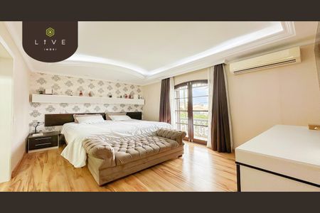 2_photo/94dce5480b.3bbff66cc2ca2df2-ATLAS-bb612136-28f1-4965-a6a6-5359bfd6edb9.jpg de casa à venda com 4 quartos, 245m² em Jardim das Américas, Curitiba