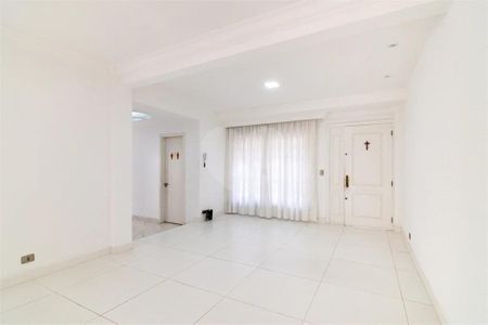 1_photo/94dce54981.81c488c884db3593-ATLAS-8a81c2f8-bd25-4d4d-bbde-1a23d7a4e4ce.jpg de casa à venda com 4 quartos, 400m² em Jardim das Américas, Curitiba