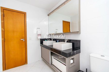 9_photo/94dce54a0f.ccfee957a0edc138-ATLAS-52277e91-2fa2-41f5-a56f-8d74e0f577e7.jpg de casa à venda com 0 quarto, 330m² em Jardim das Américas, Curitiba