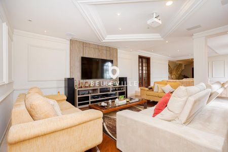 4_photo/94dce54aed.15f4a19d538e62fb-ATLAS-5f63f036-19fa-4e1c-ae17-4bbcc54cbbf4.jpg de casa à venda com 5 quartos, 767m² em Uberaba, Curitiba