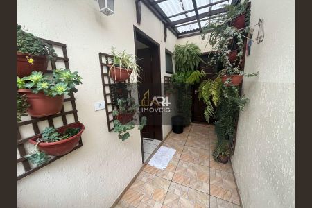 5_photo/94dce54b6d.99861d19f0cf5f32-ATLAS-25c91e77-da1e-4f13-831d-a1ec841942d0.jpg de casa à venda com 3 quartos, 208m² em Uberaba, Curitiba