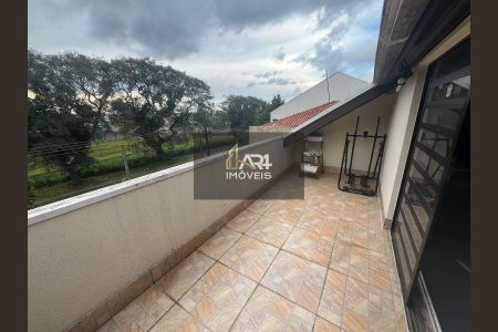 48_photo/94dce54b6d.99861d19f0cf5f32-ATLAS-8b9e6071-cf8c-44d8-89e6-9578df97313e.jpg de casa à venda com 3 quartos, 208m² em Uberaba, Curitiba