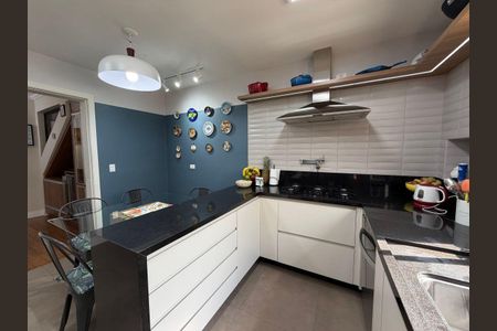 11_photo/94dce54bdb.4452b75165e0a043-ATLAS-2c5df0be-5cd4-4132-aac0-ccb1dd508d4b.jpg de casa à venda com 3 quartos, 186m² em Jardim das Américas, Curitiba