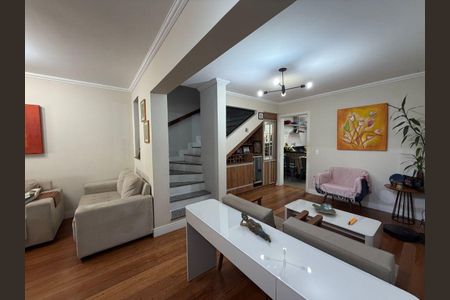 6_photo/94dce54bdb.4452b75165e0a043-ATLAS-6a9bbbcd-039c-4f8f-af5a-6d8fc796af8f.jpg de casa à venda com 3 quartos, 186m² em Jardim das Américas, Curitiba