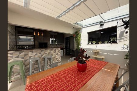 28_photo/94dce54bdb.4452b75165e0a043-ATLAS-9ba5ae30-6946-4e62-9878-7e6fd6ea3b20.jpg de casa à venda com 3 quartos, 186m² em Jardim das Américas, Curitiba