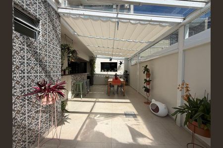 23_photo/94dce54bdb.4452b75165e0a043-ATLAS-b72502a0-cee1-4c3c-aaac-045bf15b911d.jpg de casa à venda com 3 quartos, 186m² em Jardim das Américas, Curitiba