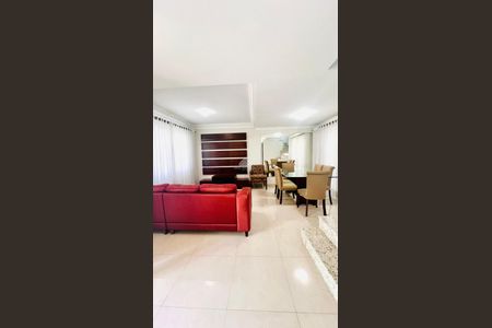 3_photo/94dce54c19.f30f8e5897ae2496-ATLAS-3513aa71-2a7f-42d0-bc1b-be7fb41f5b99.jpg de casa para alugar com 3 quartos, 150m² em Jardim das Américas, Curitiba