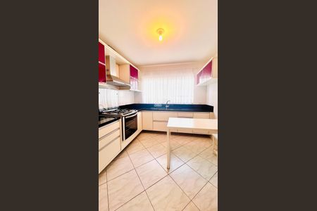 7_photo/94dce54c19.f30f8e5897ae2496-ATLAS-53417bbf-d7f7-42db-9da1-3a53d34162be.jpg de casa para alugar com 3 quartos, 150m² em Jardim das Américas, Curitiba