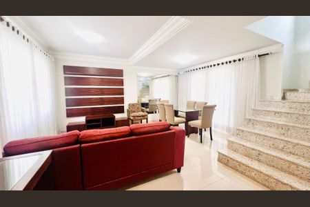 10_photo/94dce54c19.f30f8e5897ae2496-ATLAS-72b82ed3-0882-4fe1-b180-b1885181a48e.jpg de casa para alugar com 3 quartos, 150m² em Jardim das Américas, Curitiba