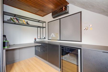 43_photo/94dce54c37.1aa5b8f538f3adaf-ATLAS-5bcfa5aa-bcbc-477d-8c7f-011b341e5e70.jpg de casa à venda com 4 quartos, 220m² em Jardim das Américas, Curitiba