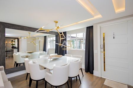 5_photo/94dce54c37.1aa5b8f538f3adaf-ATLAS-ae594e3e-14af-4bae-b91f-a4ba96fe6a7e.jpg de casa à venda com 4 quartos, 220m² em Jardim das Américas, Curitiba