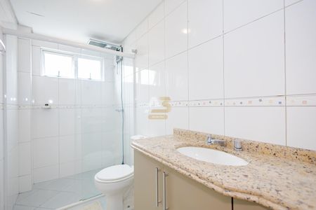 27_photo/94dce54c37.1aa5b8f538f3adaf-ATLAS-de2eea00-7c4b-489c-873d-861b0457bc26.jpg de casa à venda com 4 quartos, 220m² em Jardim das Américas, Curitiba