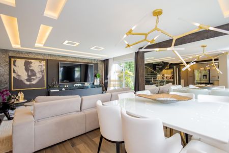 1_photo/94dce54c37.1aa5b8f538f3adaf-ATLAS-fa9c9b3c-fd4c-4ef8-8474-02d142cfdb75.jpg de casa à venda com 4 quartos, 220m² em Jardim das Américas, Curitiba