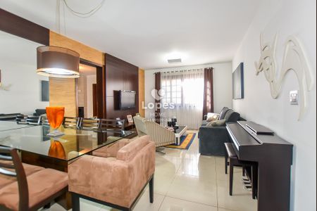 15_photo/94dce54c7b.b2517d34c228f0d2-ATLAS-1a4619d9-bb4d-4d7f-a633-22ad78073178.jpg de casa à venda com 5 quartos, 420m² em Jardim das Américas, Curitiba