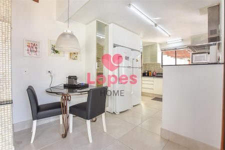 5_photo/94dce54c7b.b2517d34c228f0d2-ATLAS-1e27b774-de9b-4ba9-baa4-c30f28392a4a.jpg de casa à venda com 5 quartos, 420m² em Jardim das Américas, Curitiba