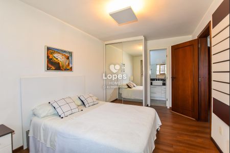 42_photo/94dce54c7b.b2517d34c228f0d2-ATLAS-2e4ecdc9-9442-455b-8d5d-baf425167dd0.jpg de casa à venda com 5 quartos, 420m² em Jardim das Américas, Curitiba