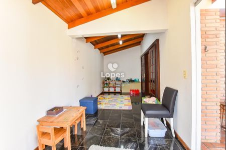 24_photo/94dce54c7b.b2517d34c228f0d2-ATLAS-d6563665-27ba-448b-9cd1-c9feadbf3e73.jpg de casa à venda com 5 quartos, 420m² em Jardim das Américas, Curitiba