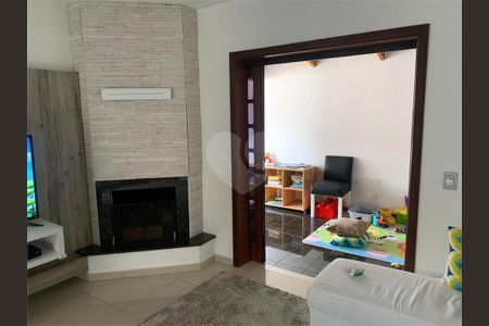 5_photo/94dce54c7b.b2517d34c228f0d2-ATLAS-e0aeef31-9ded-4670-8dcd-ca2c0547fa46.jpg de casa à venda com 5 quartos, 420m² em Jardim das Américas, Curitiba