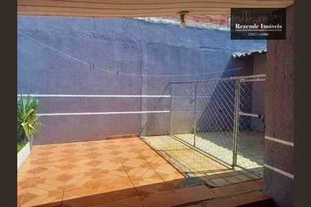 5_photo/94dce54e73.28f7d9ca9a1db2e3-ATLAS-5be587c3-d3a2-4711-9e89-37a7e72237a6.jpg de casa à venda com 3 quartos, 90m² em Cajuru, Curitiba