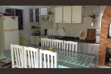 10_photo/94dce54e89.ceff8192393c33de-ATLAS-a8af0f46-a1f9-4c93-913f-45db9fa28fb5.jpg de casa à venda com 3 quartos, 72m² em Cajuru, Curitiba