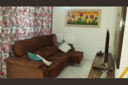 3_photo/94dce54e89.ceff8192393c33de-ATLAS-b0f39bb7-ea2d-45b3-8722-1fc3a4b369a1.jpg de casa à venda com 3 quartos, 72m² em Cajuru, Curitiba