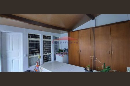 7_photo/94dce54ed1.b474fedcccd79d41-ATLAS-229d070e-c266-4ad0-8a56-c1150e971bd8.jpg de casa à venda com 3 quartos, 64m² em Jardim das Américas, Curitiba