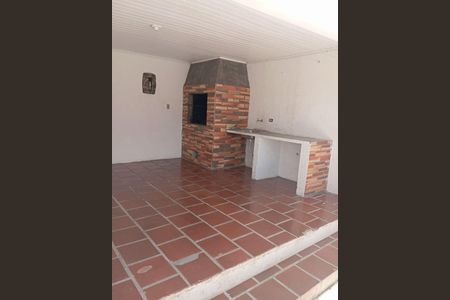 5_photo/94dce54edb.60d24a8a795cc83f-ATLAS-89981a4e-efe3-4361-b535-60d2176ca8d0.jpg de casa à venda com 3 quartos, 80m² em Jardim das Américas, Curitiba