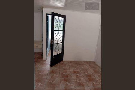 5_photo/94dce54edb.60d24a8a795cc83f-ATLAS-f578edeb-5ba9-4fae-81be-26fee1a242cc.jpg de casa à venda com 3 quartos, 80m² em Jardim das Américas, Curitiba