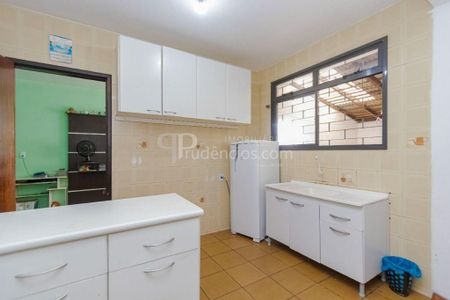 14_photo/94dce54eff.ceff8192393c33de-ATLAS-6ec6f939-099b-4951-b525-4edcd4d6a07f.jpg de casa à venda com 3 quartos, 111m² em Cajuru, Curitiba