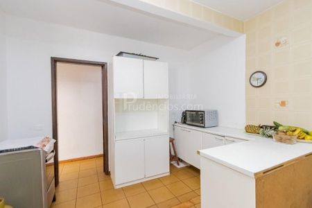 17_photo/94dce54eff.ceff8192393c33de-ATLAS-eec9d48a-a91c-4cd0-b4de-3df635b8f31a.jpg de casa à venda com 3 quartos, 111m² em Cajuru, Curitiba