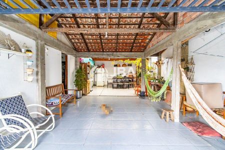 10_photo/94dce54f0d.3a33dc70d9a40055-ATLAS-3b2a5cb1-9221-4a09-a2b6-ab0461987ff9.jpg de casa à venda com 0 quarto, 82m² em Cajuru, Curitiba